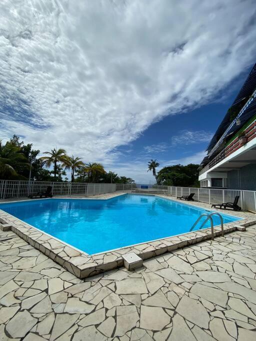 Face A La Mer Schoelcher Exterior foto